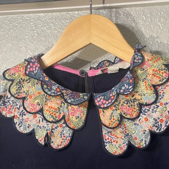 Boden Hattie Collar Sweatshirt Navy with Flower collar - Size 6 - Picture 6 of 6